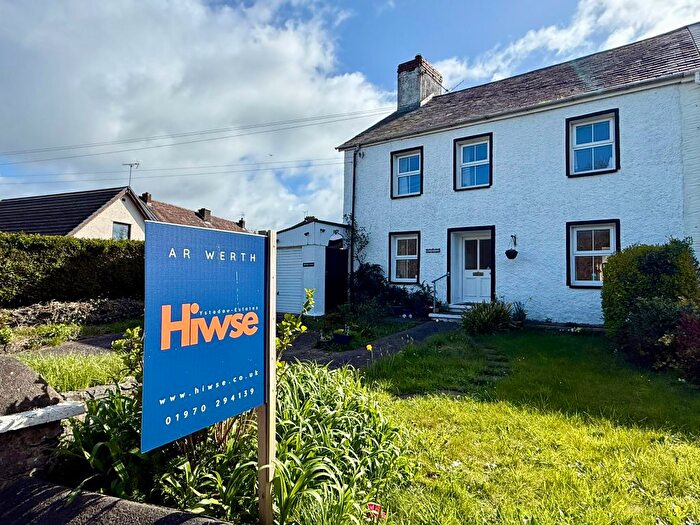 3 Bedroom Semi-Detached House For Sale In Llanrhystud, SY23