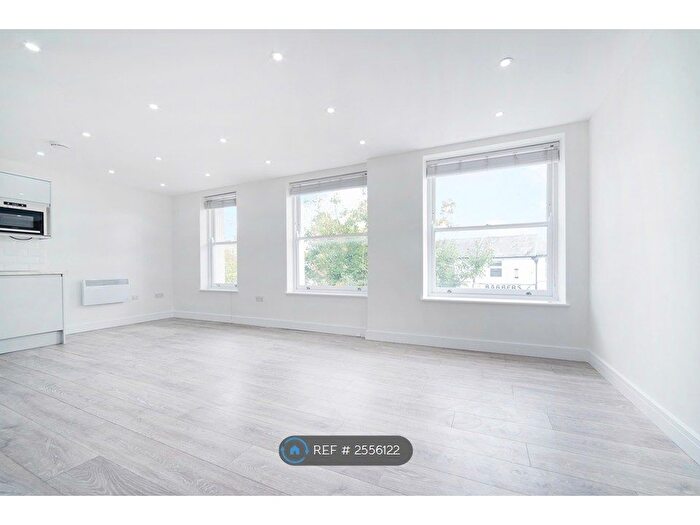 1 Bedroom Flat To Rent In High Street, Barnet, EN5