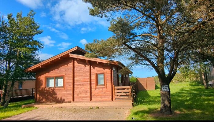 2 Bedroom Park Home For Sale In Felton, Morpeth, NE65