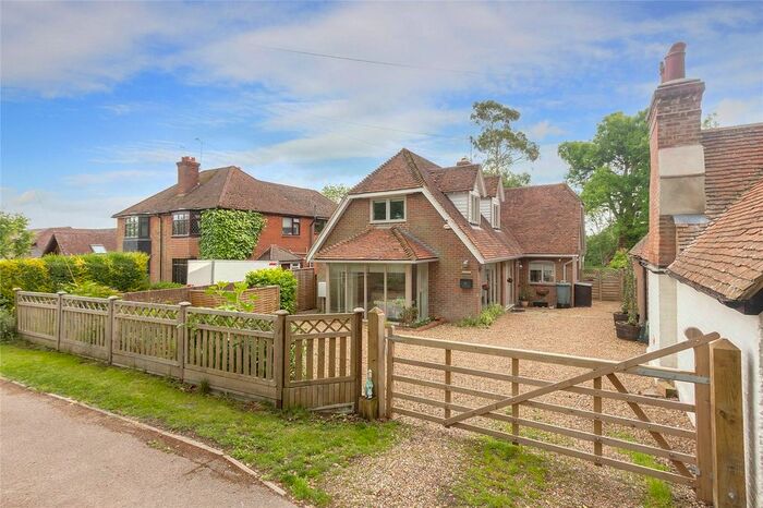 4 Bedroom Detached House For Sale In Bottom Pond Road, Wormshill, Sittingbourne, Kent, ME9