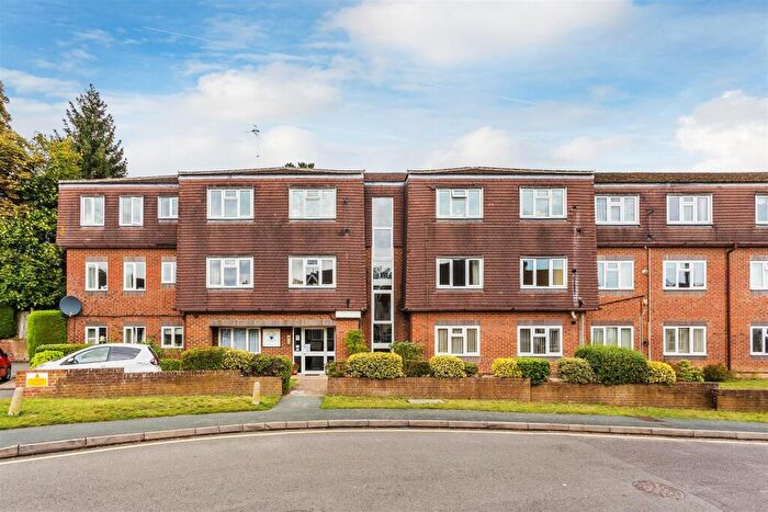 1 Bedroom Apartment For Sale In Beatrice Lodge, Beatrice Road, Oxted, RH8