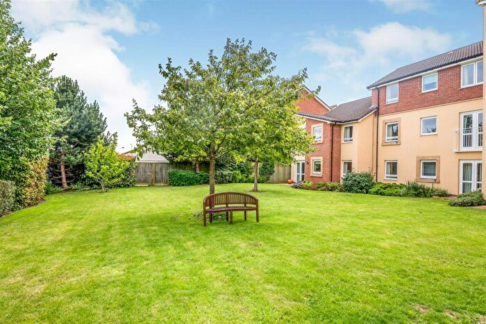 1 Bedroom Apartment For Sale In Fussells Court, Station Road, Worle, Weston-Super-Mare, BS22