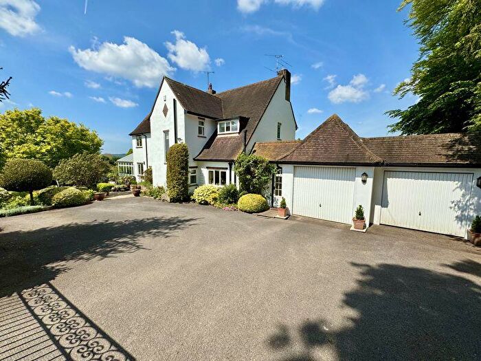 4 Bedroom Detached House For Sale In Private Lane, Bourne End, SL8