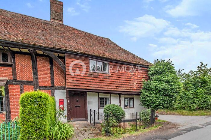 2 Bedroom Semi-Detached House For Sale In Teynham Street, Teynham, Sittingbourne, ME9