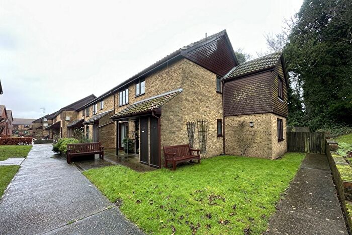 2 Bedroom Flat For Sale In Bridgeside, Deal, CT14