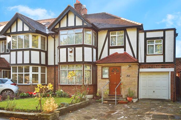 4 Bedroom Semi-Detached House For Sale In Queen Elizabeths Drive, London, N14