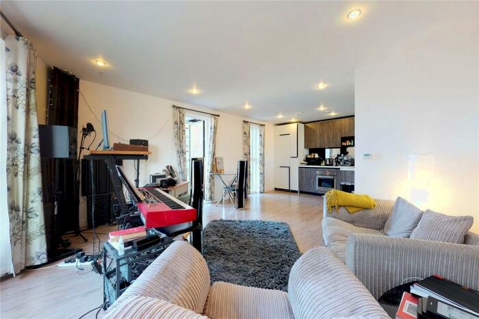 1 Bedroom Flat To Rent In Hester House, London, SE13