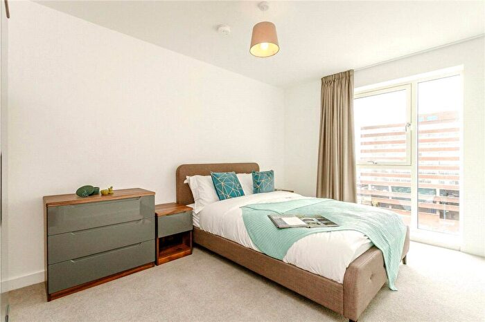 2 Bedroom Apartment To Rent In Allegro, Exchange Sqaure, The Priory Queensway, Birmingham, West Midlands, B4