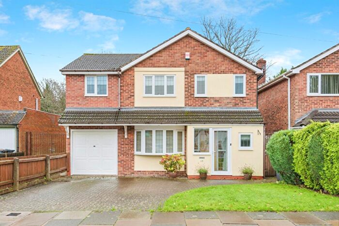 4 Bedroom Detached House For Sale In Silvermead Road, Sutton Coldfield, B73