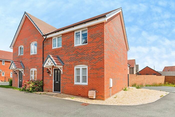 3 Bedroom Semi-Detached House For Sale In Holdenby Drive, Corby, NN17