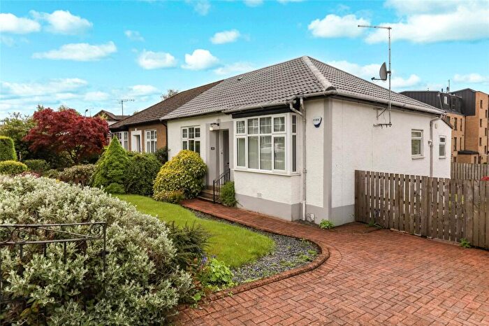 2 Bedroom Bungalow For Sale In Glasgow Road, Milngavie, Glasgow, East Dunbartonshire, G62