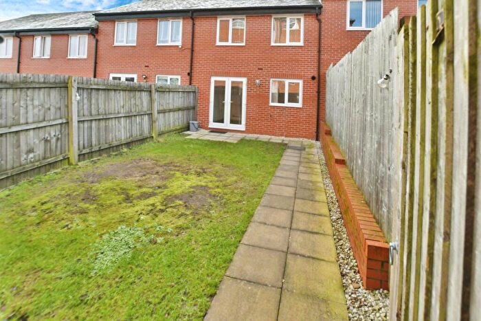 3 Bedroom Terraced House For Sale In Llys Nantgarw, Wrexham, LL13