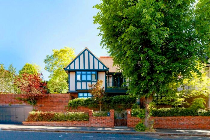 5 Bedroom Detached Villa To Rent In Hornsey Lane Gardens, London, N6