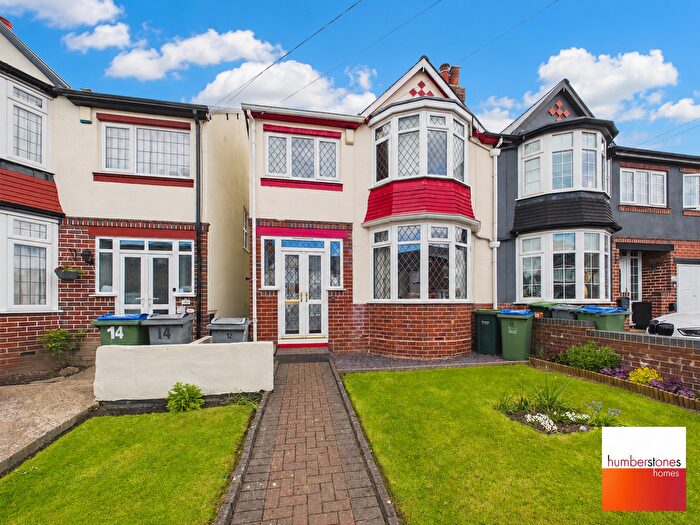 3 Bedroom Semi-Detached House For Sale In Elsma Road, Oldbury, B68