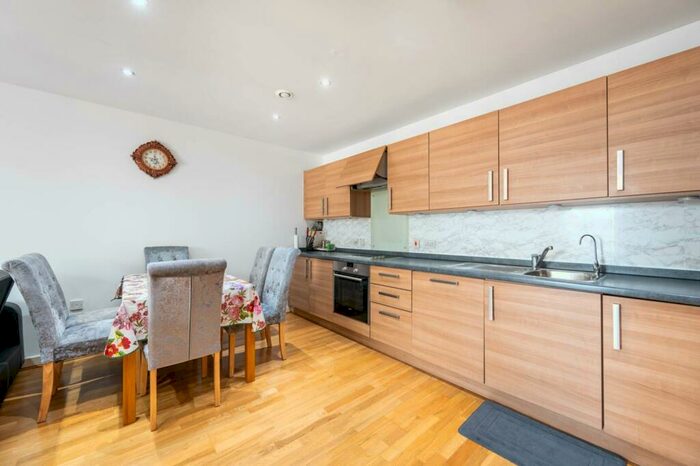 2 Bedroom Flat To Rent In Empire Way, Wembley Park, Wembley, HA9