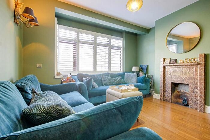 3 Bedroom Property To Rent In Clarendon Road, Edmonton, N18