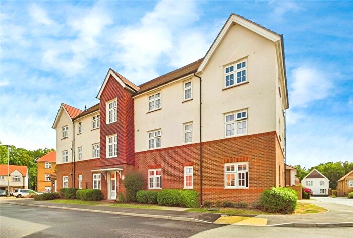 2 Bedroom Apartment For Sale In Carol Grove, Arborfield Green, Reading, Berkshire, RG2