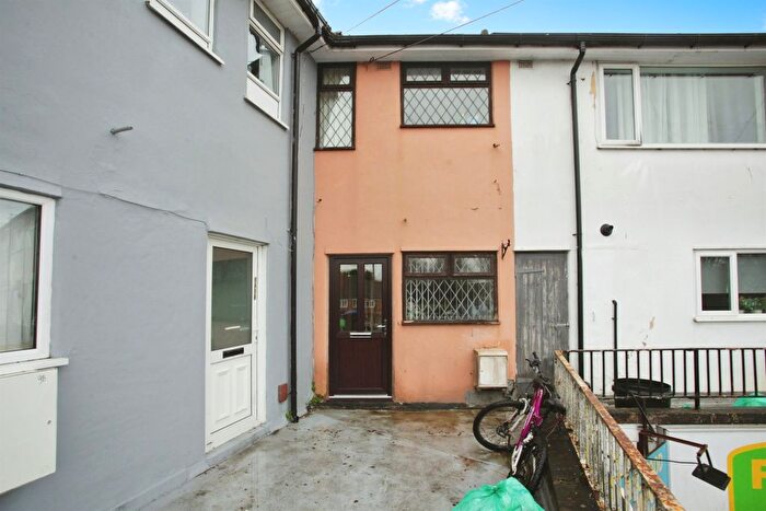 2 Bedroom Flat For Sale In Ringwood Highway, Coventry, CV2