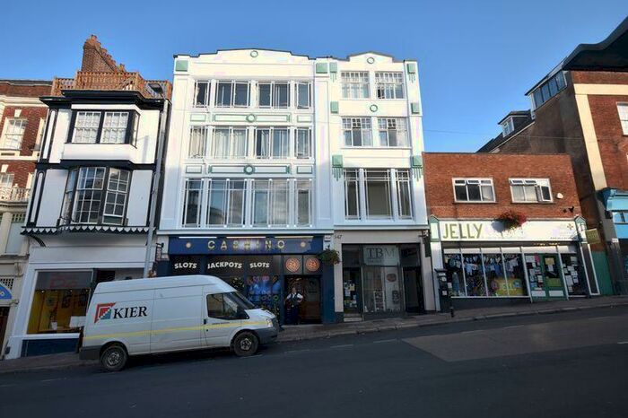 2 Bedroom Flat To Rent In - Fore Street, Exeter, EX4