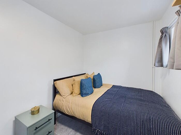 6 Bedroom House To Rent In Sage Road, Leicester, LE2