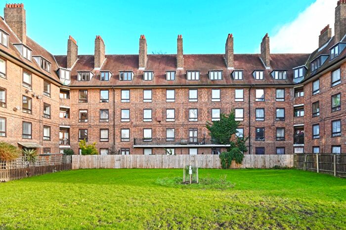 1 Bedroom Flat To Rent In Banbury Road, London, E9