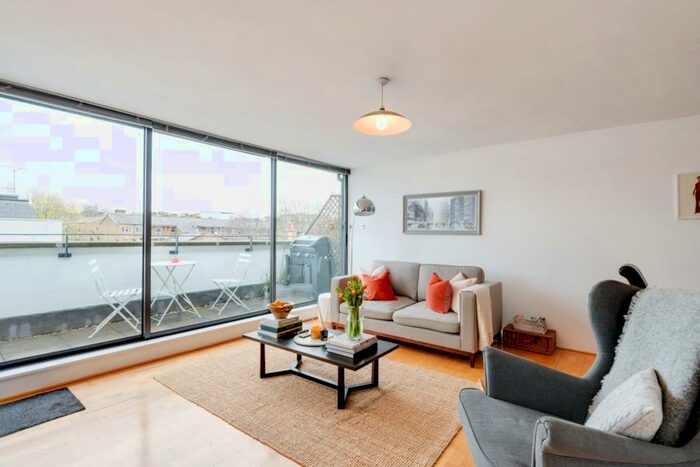 2 Bedroom Flat To Rent In Arlington Road, Camden, NW1