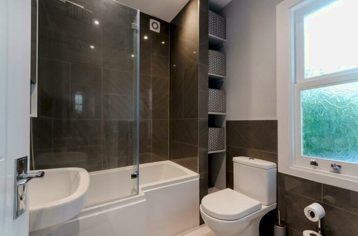 1 Bedroom Flat For Sale In Canning Road, East Croydon, Croydon, CR0