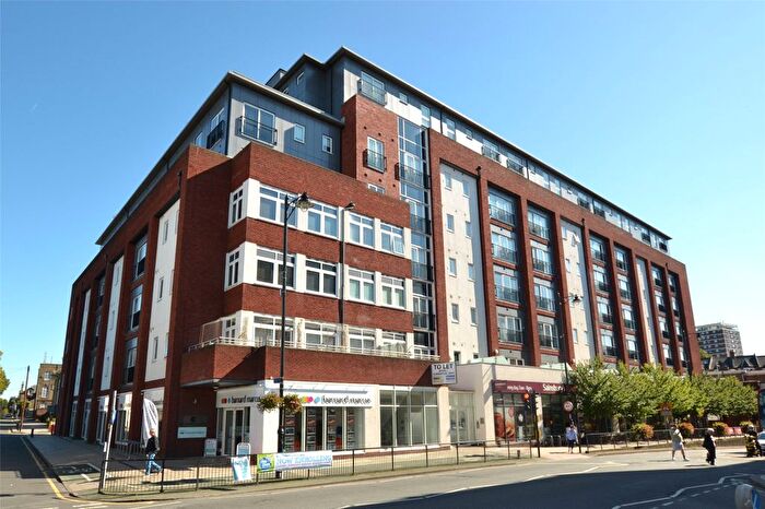 2 Bedroom Flat For Sale In Canon Court, Manor Road, Wallington, SM6