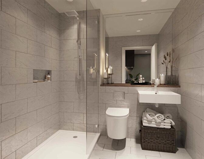 2 Bedroom Flat For Sale In Ducie Street, Manchester, M1