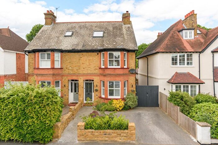 5 Bedroom Semi-Detached House For Sale In Kings Road, Walton-on-Thames, KT12