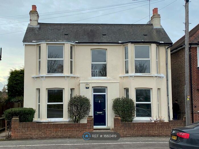 4 Bedroom Detached House To Rent In Runnemede Road, Egham, TW20