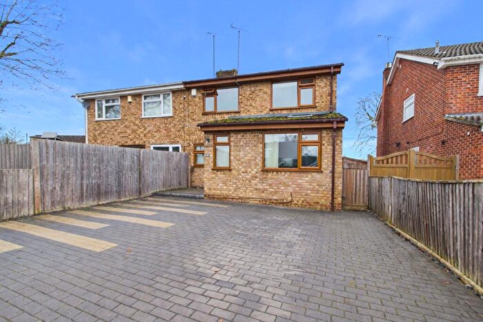 4 Bedroom Semi-Detached House For Sale In Brading Way, Purley On Thames, Reading, Berkshire, RG8