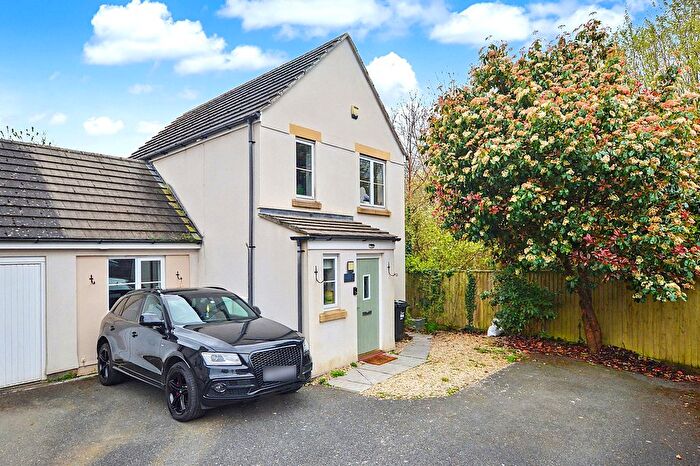 4 Bedroom Link Detached House For Sale In Myrtles Court, Pillmere, Saltash, Cornwall, PL12