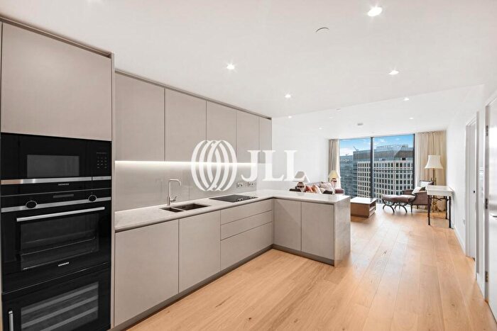 1 Bedroom Flat To Rent In Hampton Tower, Marsh Wall, E14