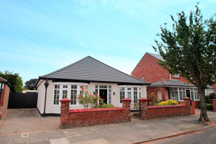 3 Bedroom Bungalow To Rent In Monks Road, Monkseaton, Whitley Bay, NE25