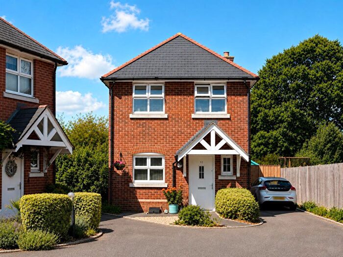 3 Bedroom Detached House For Sale In Lorton Gardens, Weymouth, DT3