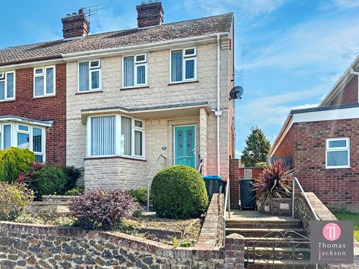 3 Bedroom Semi-Detached House For Sale In Invicta Road, Margate, CT9