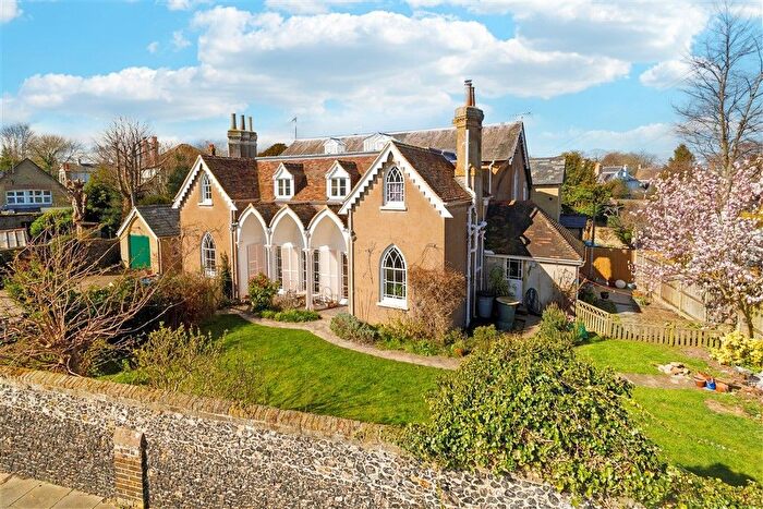 4 Bedroom Link Detached House For Sale In Dover Road, Walmer, Deal, Kent, CT14