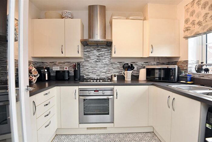2 Bedroom End Terrace House For Sale In Greenstone Road, Shaftesbury, SP7