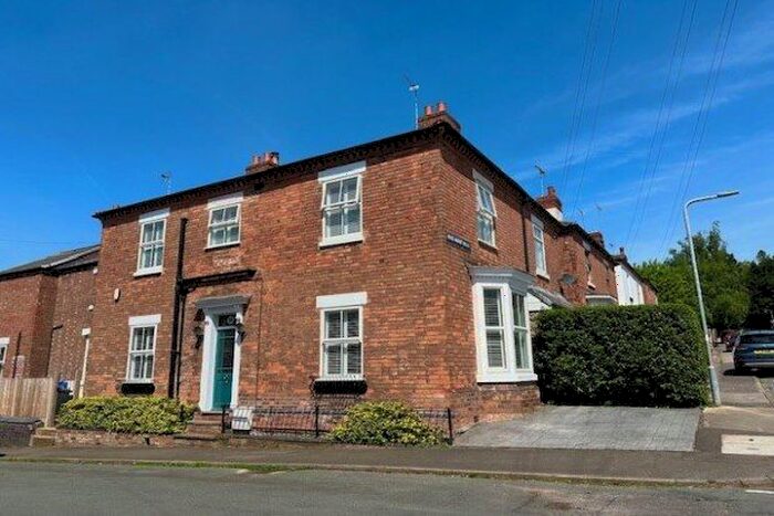 3 Bedroom Property To Rent In Scalpcliffe Road, Burton-On-Trent, DE15