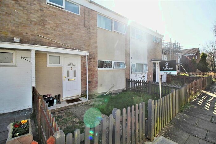 3 Bedroom Property To Rent In Seymour Road, Crawley, RH11