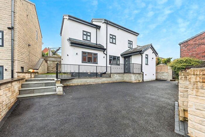 3 Bedroom Detached House For Sale In Moorside Road, Drighlington, Bradford, BD11