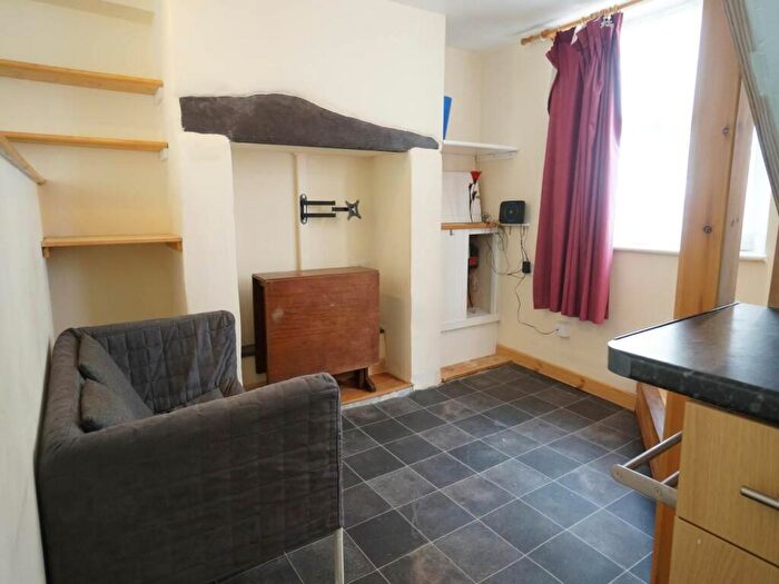1 Bedroom House To Rent In Caellepa, Bangor, LL57