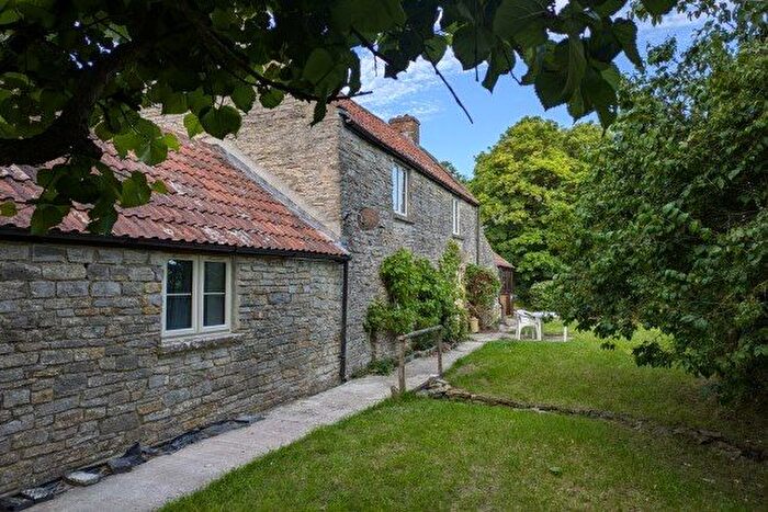 3 Bedroom Cottage To Rent In Pilton, Shepton Mallet, BA4