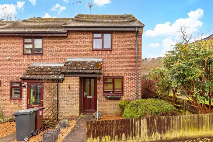 2 Bedroom End Of Terrace House For Sale In Oak Tree Cottages, Danehill, RH17