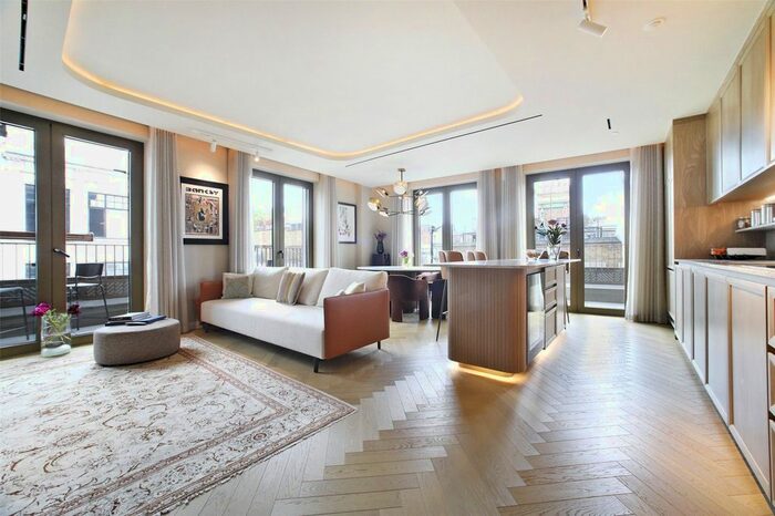 3 Bedroom Flat To Rent In Fareham Street, London, W1F