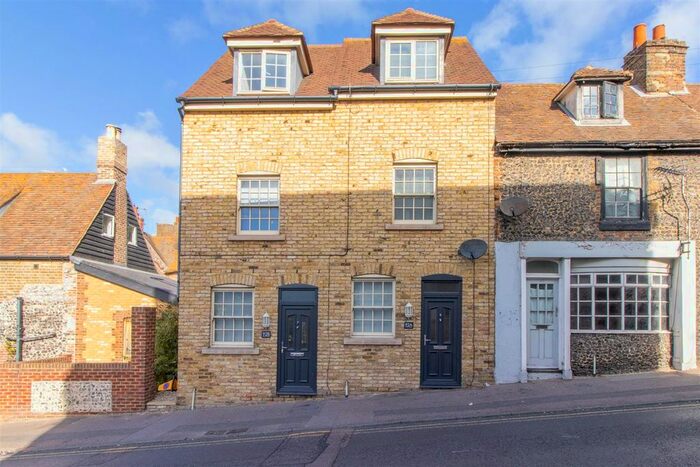 2 Bedroom Property To Rent In Trinity Square, Margate, CT9