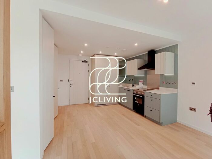 Studio To Rent In Bradshaw Yard, Brentford, TW8