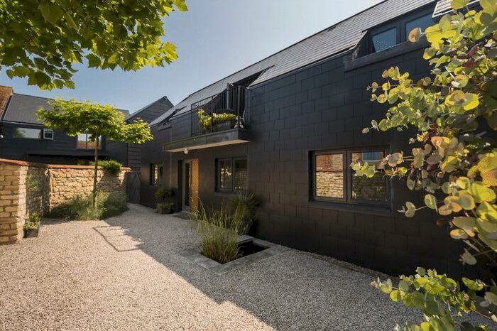 2 Bedroom Semi-Detached House To Rent In Thame, OX9