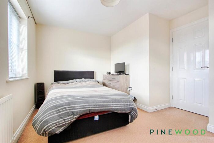 3 Bedroom Town House For Sale In Woodhouse Close, S80